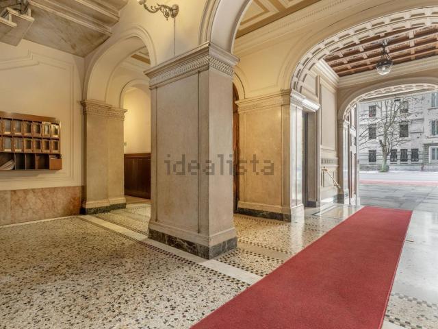 Appartamento in affitto di 300 m² in Via Antonio Canova, 14