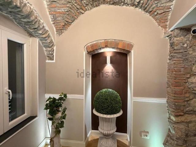 Appartamento in affitto di 30 m² in Via Umberto Biancamano