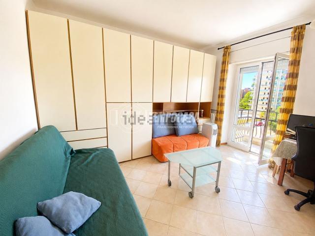 Appartamento in affitto di 30 m² in Via Leone Tolstoi, 102
