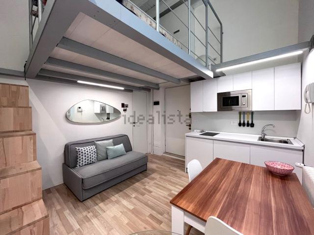 Appartamento in affitto di 30 m² in Via Macedonio Melloni, 40