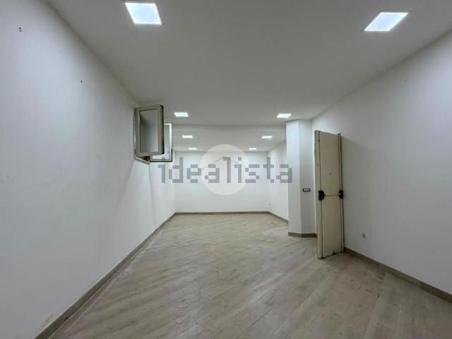Appartamento in affitto di 330 m² in Viale John Fitzgerald Kennedy, 57