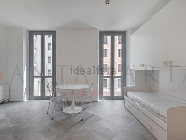 Appartamento in affitto di 37 m² in Via delle Forze Armate, 6