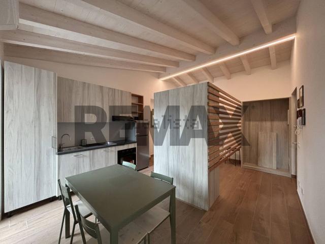 Appartamento in affitto di 37 m² in Via Fontane, 10