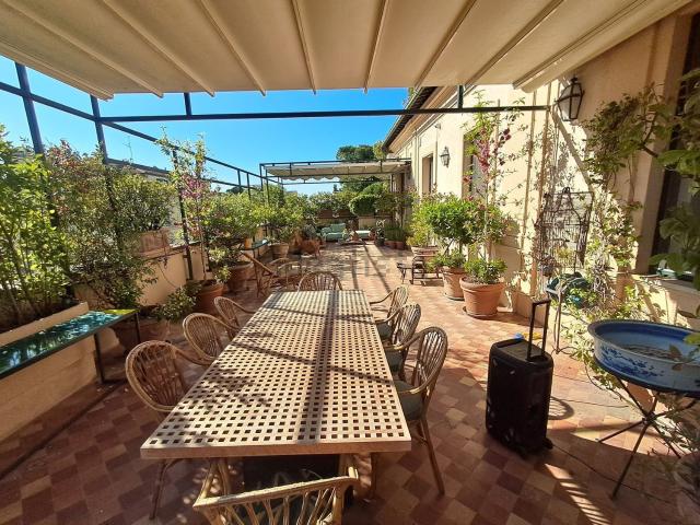 Appartamento in affitto di 350 m² in Via Giovanni Paisiello