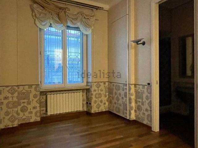 Appartamento in affitto di 350 m² in Via Domenico Chiodo