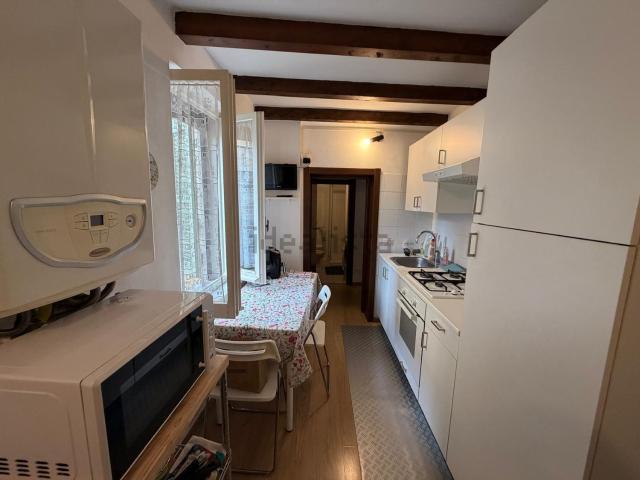 Appartamento in affitto di 35 m² in Borgo Gazzola, 20