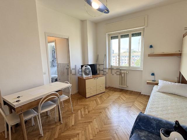 Appartamento in affitto di 35 m² in Largo dei Gelsomini, 12