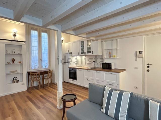 Appartamento in affitto di 35 m² in Via California, 15