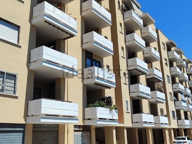 Appartamento in affitto di 35 m² in Via dell&apos Appagliatore, 72