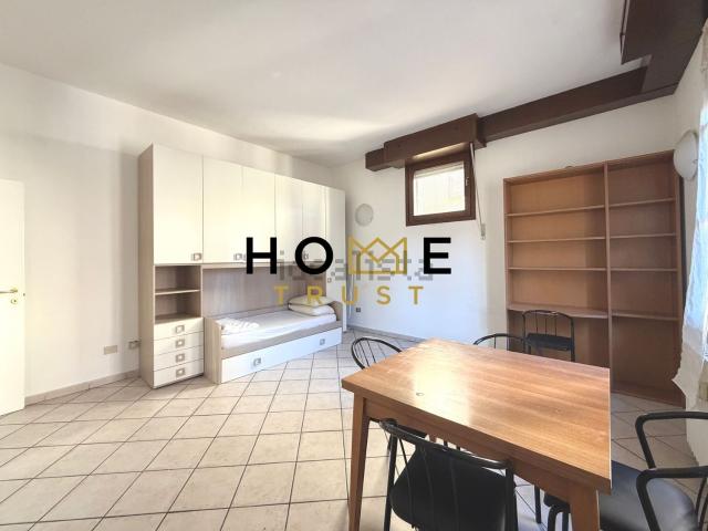 Appartamento in affitto di 35 m² in Via Giovanni Bellezza, 15
