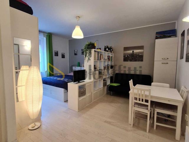 Appartamento in affitto di 35 m² in Via Piero della Francesca, 51