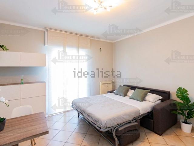 Appartamento in affitto di 35 m² in Via Rombon, 38