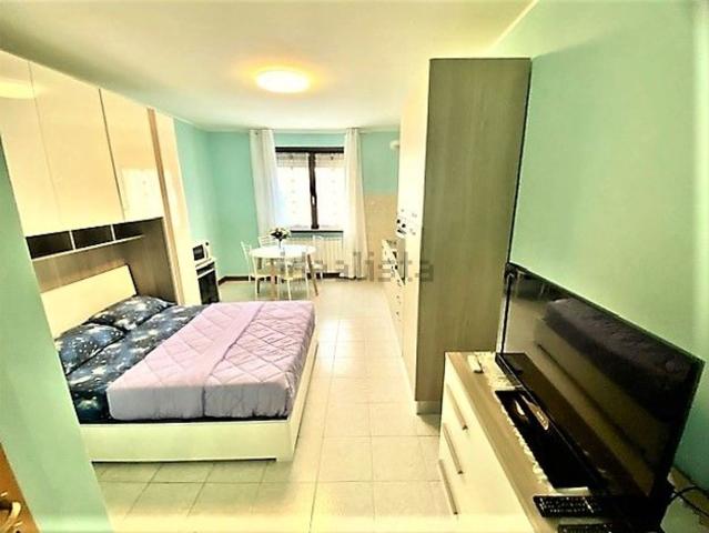 Appartamento in affitto di 35 m² in Via silvio cella, 59