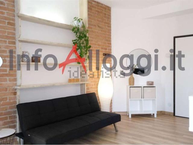 Appartamento in affitto di 38 m² in Via Parolini