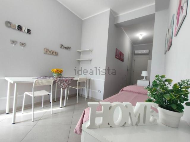 Appartamento in affitto di 38 m² in Via Rosario Gregorio