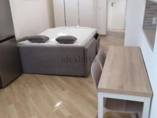 Appartamento in affitto di 39 m² in Via dell&apos Isola Farnese, 30