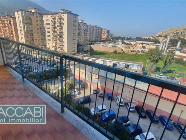 Appartamento in affitto in Via Caduti Al Lavoro 32, Palermo