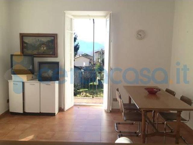 Appartamento in affitto in Via Gattirolo 2, Laveno mombello