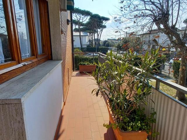 Appartamento in affitto Lido Di Camaiore, Camaiore