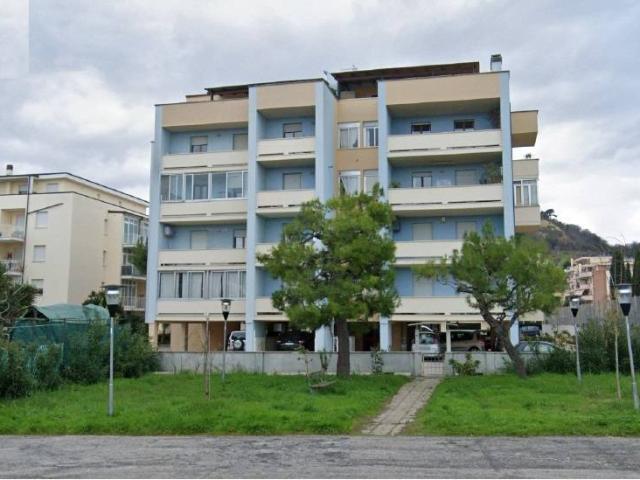 Appartamento in affitto stagionale a Grottammare Ischia Ascolani a sud del fiume Tesino, sopra ferrovia Via C.A. Dalla Chiesa, 67