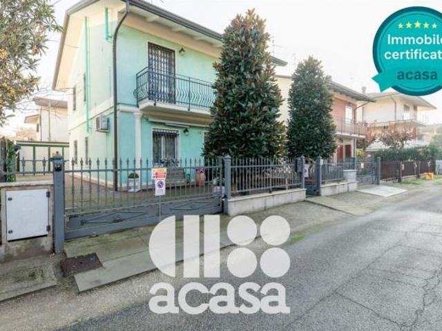 APPARTAMENTO IN BIFAMILIARE