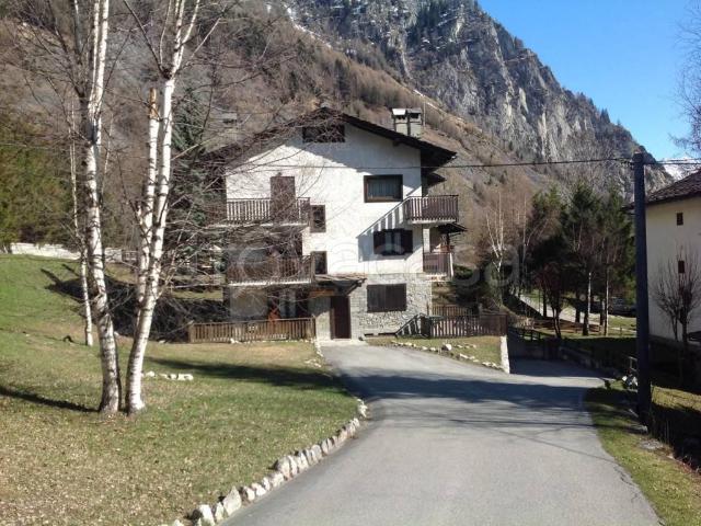 Appartamento in in affitto da privato a Courmayeur strada La Palud, 23, terrazzo, da privato, lavatrice TrovaCasa