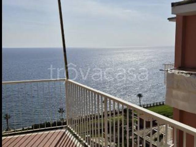 Appartamento in in affitto da privato a Cogoleto via Prino Inferiore, 77, terrazzo, da privato, vista mare TrovaCasa
