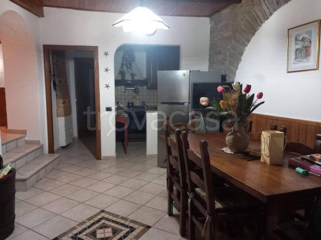 Appartamento in in affitto da privato a Comano via Castello, 18, giardino, terrazzo, da privato TrovaCasa