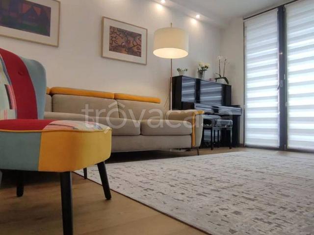 Appartamento in in affitto da privato a Como via Antonio Magni, 7, arredato, box, da privato TrovaCasa