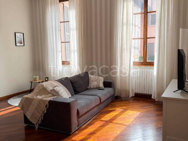 Appartamento in in affitto da privato a Como via Armando Diaz, 2, da privato, riscaldamento autonomo, parquet TrovaCasa