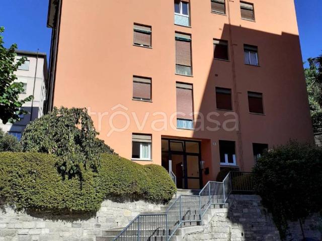 Appartamento in in affitto da privato a Como via Gaspare Rosales, 16B, arredato, giardino, box TrovaCasa
