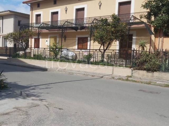 Appartamento in in affitto da privato a Condofuri viale Peripoli, 358, da privato, nuova costruzione, luminoso TrovaCasa