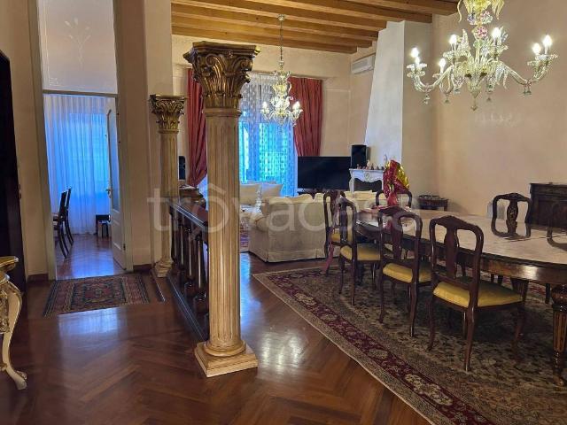 Appartamento in in affitto da privato a Conegliano, box, da privato, ascensore TrovaCasa