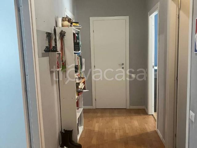 Appartamento in in affitto da privato a Corsico via Giuseppe Parini, 42, non arredato/vuoto, da privato, ristrutturato TrovaCasa