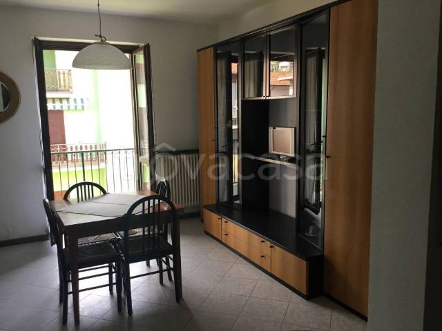 Appartamento in in affitto da privato a Costa Volpino via Jan Palach, 4, giardino, box, da privato TrovaCasa