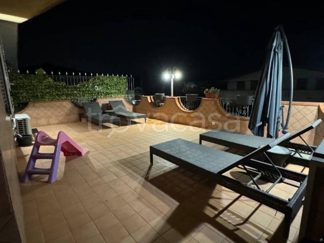 Appartamento in in affitto da privato a Catania via Alalunga, 4, da privato, frigorifero, aria condizionata TrovaCasa