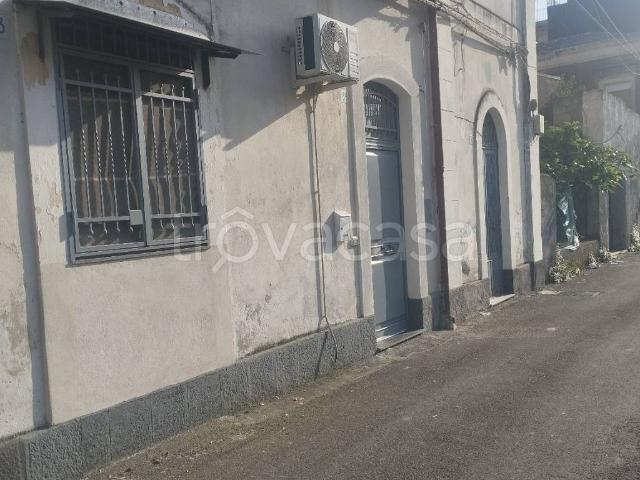 Appartamento in in affitto da privato a Catania via Enrico Campisano, 33, da privato, studio TrovaCasa