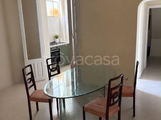 Appartamento in in affitto da privato a Catania via Pacini, 10, da privato, centrale, luminoso TrovaCasa