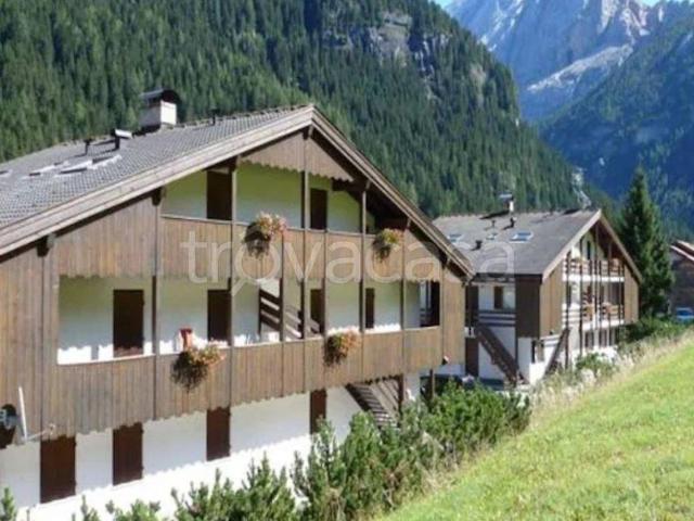 Appartamento in in affitto da privato a Canazei via de Costa, 118, box, da privato, taverna TrovaCasa