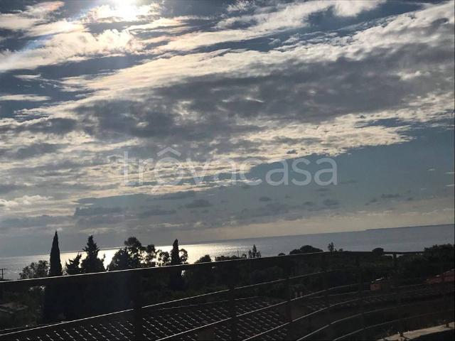 Appartamento in in affitto da privato a Capoliveri località Barabarca, 28, giardino, posto auto, terrazzo TrovaCasa