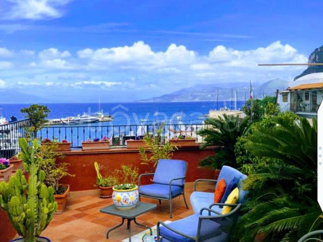 Appartamento in in affitto da privato a Capri via Cristoforo Colombo, 53, giardino, da privato, aria condizionata TrovaCasa