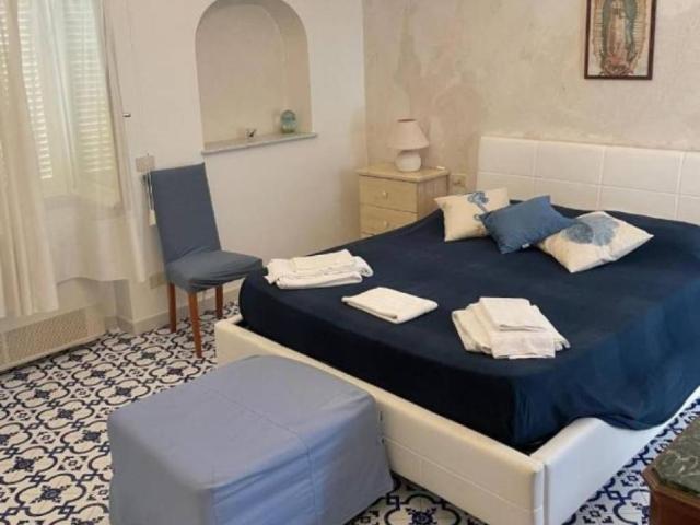 Appartamento in in affitto da privato a Capri via Posterula, da privato, doppi servizi TrovaCasa