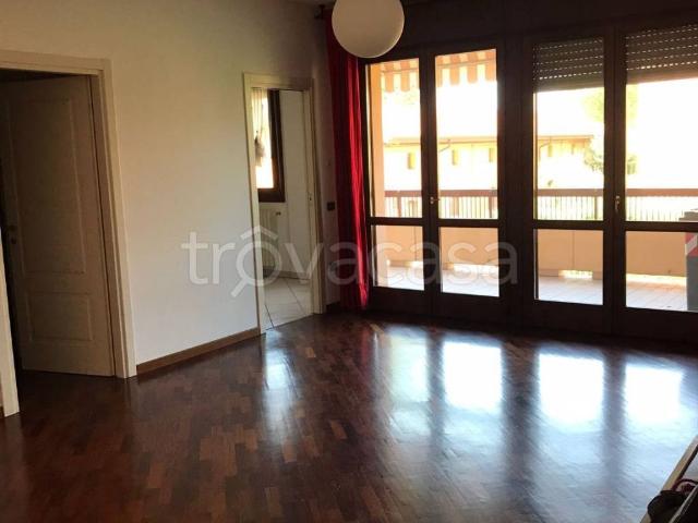 Appartamento in in affitto da privato a Carpi via Arturo Marchi, 20, posto auto, box, da privato TrovaCasa