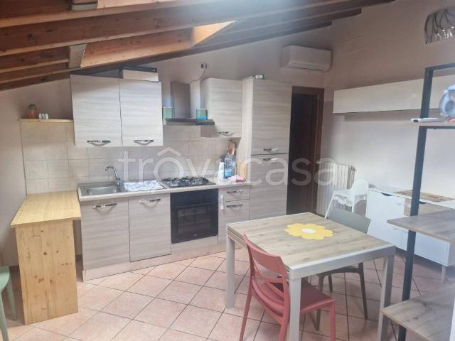 Appartamento in in affitto da privato a Casaloldo via Piave, 1, arredato, da privato, lavatrice TrovaCasa