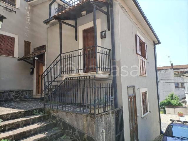 Appartamento in in affitto da privato a Castel di Sangro via Chiusette, 4, arredato, terrazzo, da privato TrovaCasa