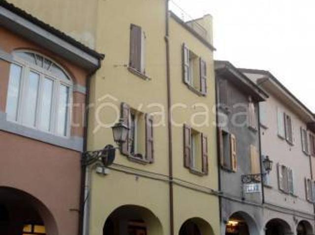 Appartamento in in affitto da privato a Castel San Pietro Terme via Giuseppe Mazzini, arredato, da privato, riscaldamento autonomo TrovaCasa
