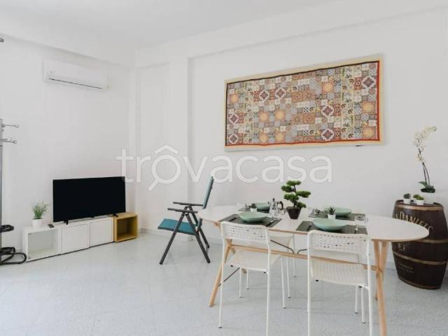 Appartamento in in affitto da privato a Castelvetrano via Pitagora, 17, da privato, turistica, lavatrice TrovaCasa