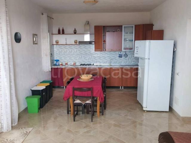 Appartamento in in affitto da privato a Castelvetrano strada Provinciale di Castelvetrano, 20, da privato, vista mare, lavanderia TrovaCasa