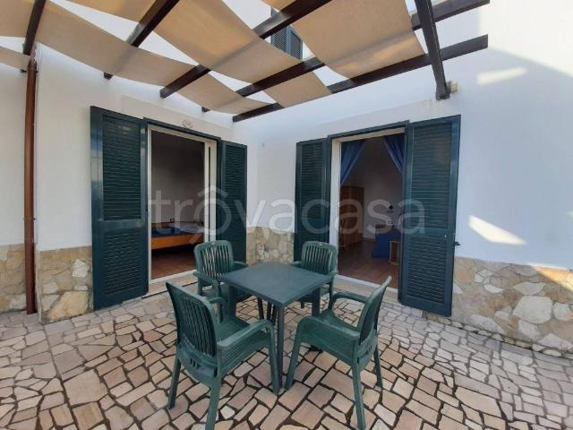 Appartamento in in affitto da privato a Castrignano del Capo contrada Masseria Li Turchi, da privato, angolo cottura TrovaCasa
