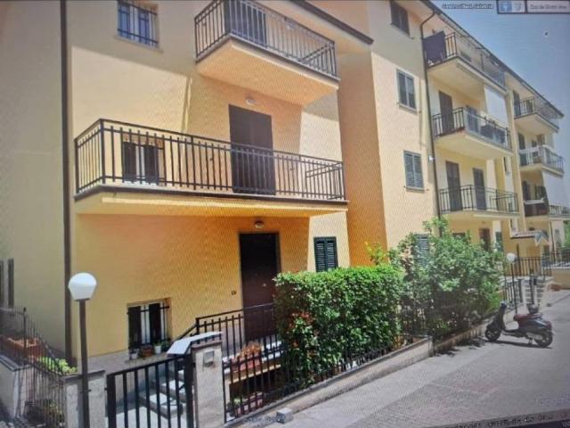 Appartamento in in affitto da privato a Castrovillari via degli Aranci, 3, posto auto, da privato, riscaldamento autonomo TrovaCasa